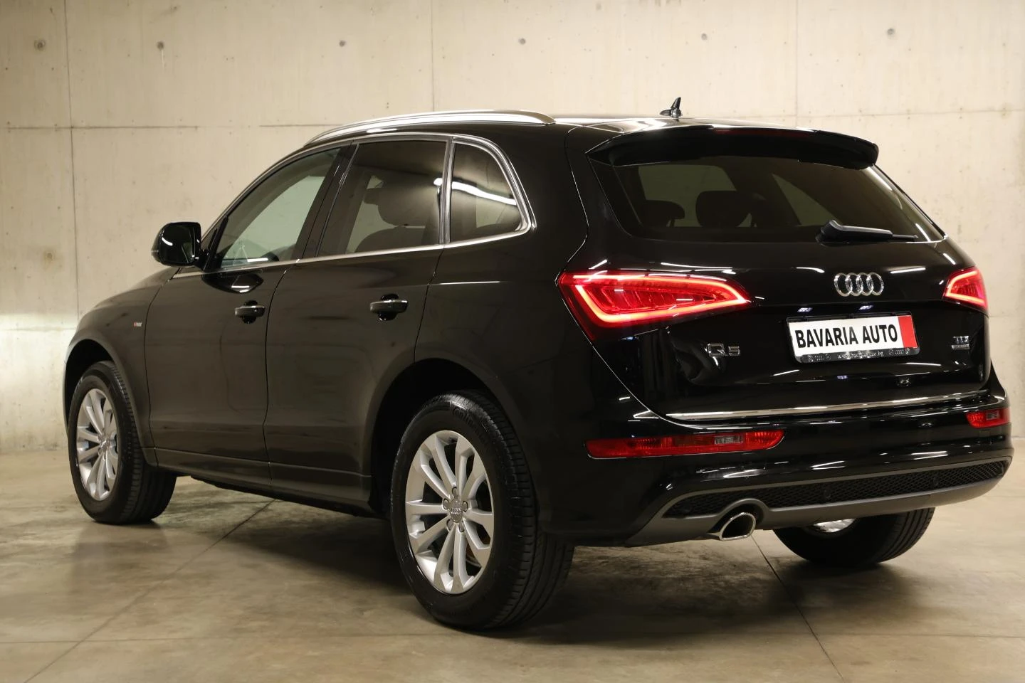 Audi Q5 2.0 TDI Quattro S Line - изображение 2