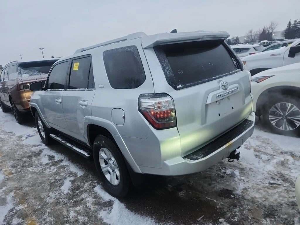 Toyota 4runner * SR5 * CARFAX * БЕЗ ПЪРВОНАЧАЛНА ВНОСКА - изображение 4