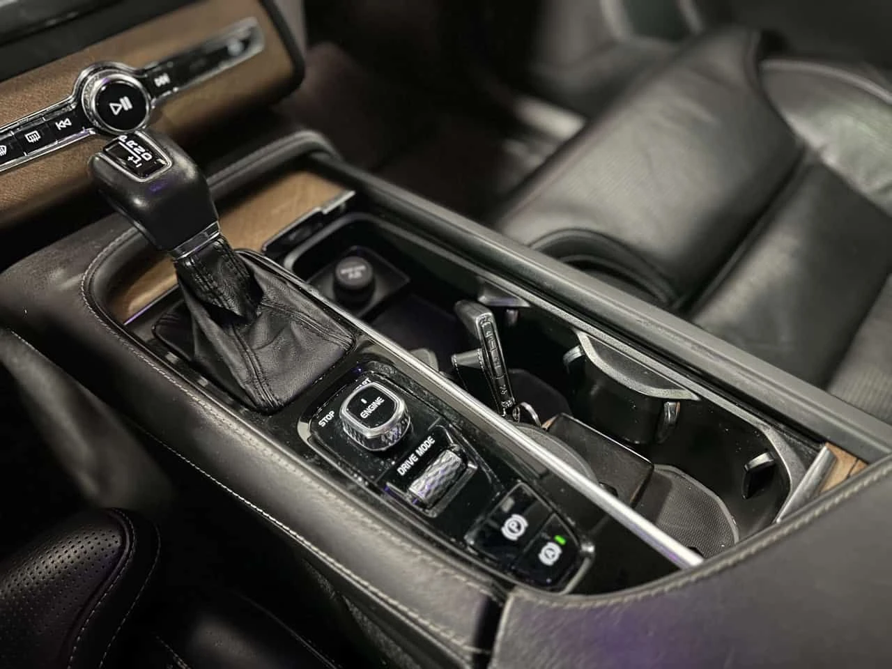 Volvo Xc90 * SV34 Premier Plus/SV43 Inscription * CARFAX * �� | Mobile.bg � ����������� 15