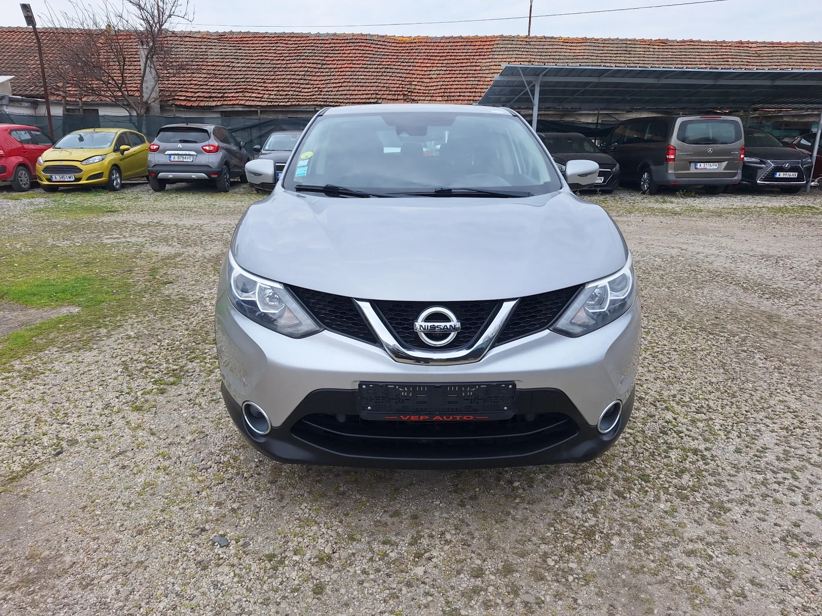 Nissan Qashqai 1.6 dci, снимка 2 - Автомобили и джипове - 53870972