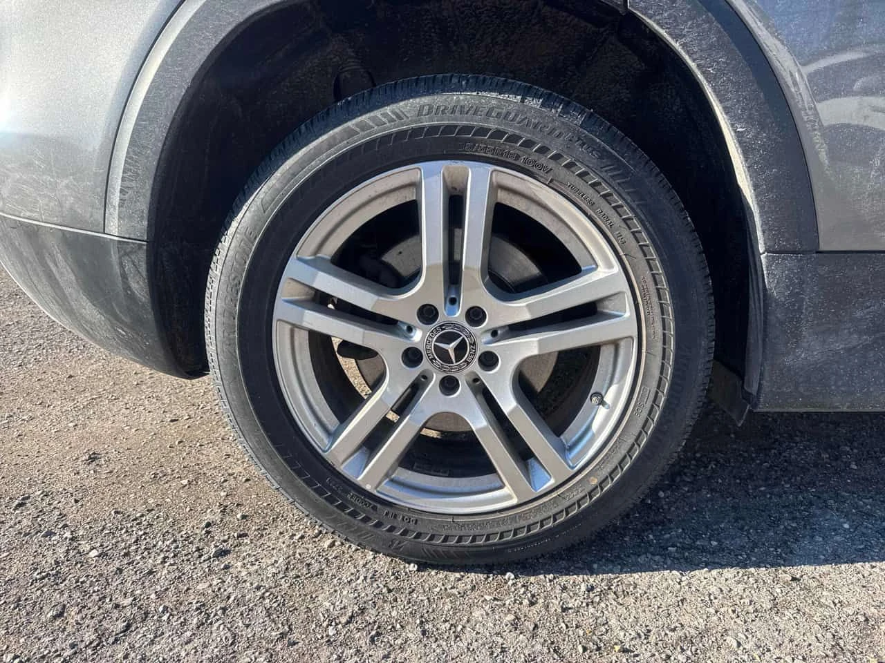 Mercedes-Benz GLB /DISTRONIC/CAMERA/ГУМИ/ПОДГРЕВИ, снимка 7 - Автомобили и джипове - 53956688