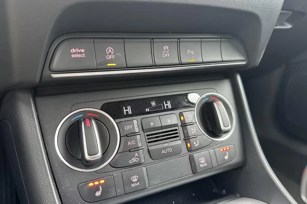 Audi Q3 2.0 TDI DSG Quattro, снимка 14 - Автомобили и джипове - 54320876