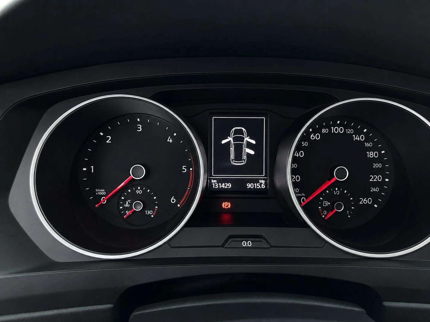 VW Tiguan, снимка 6 - Автомобили и джипове - 54509061