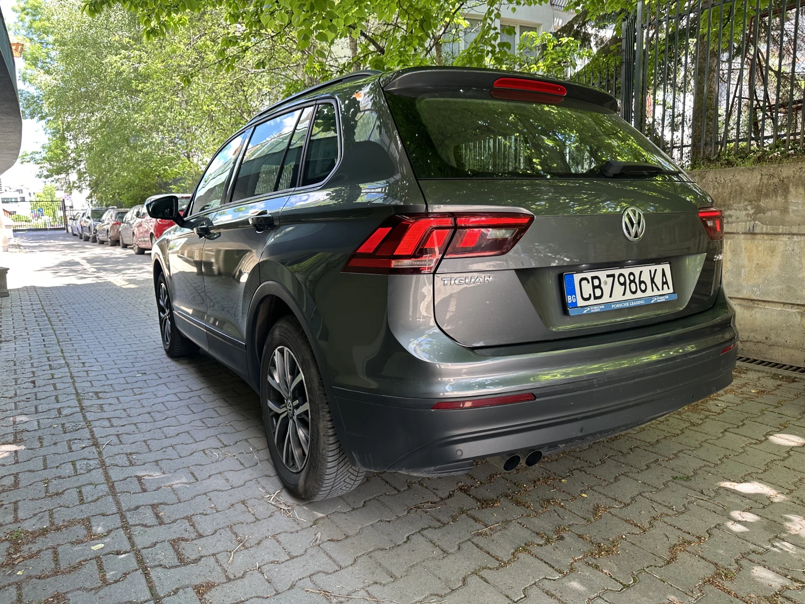 VW Tiguan, снимка 3 - Автомобили и джипове - 54509061