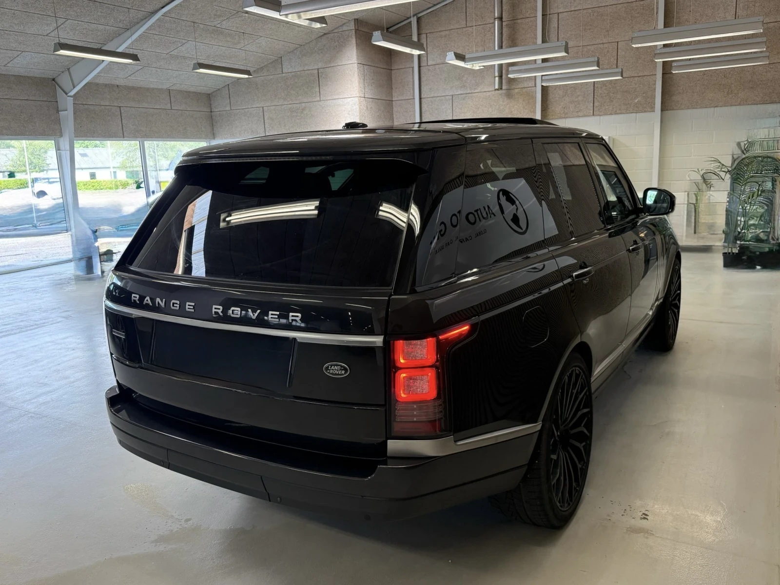 Land Rover Range rover AUTOBIOGRAPHY/4.4SDV8/FULL/FULL/ЛИЗИНГ, снимка 5 - Автомобили и джипове - 54584676