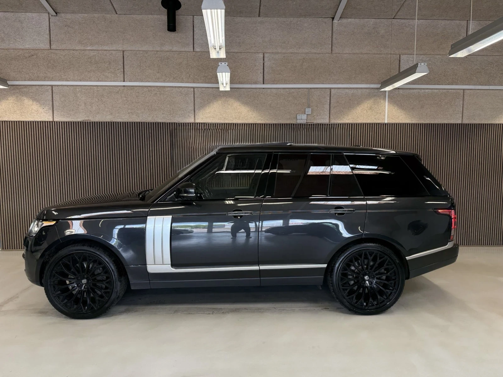 Land Rover Range rover AUTOBIOGRAPHY/4.4SDV8/FULL/FULL/ЛИЗИНГ, снимка 3 - Автомобили и джипове - 54584676