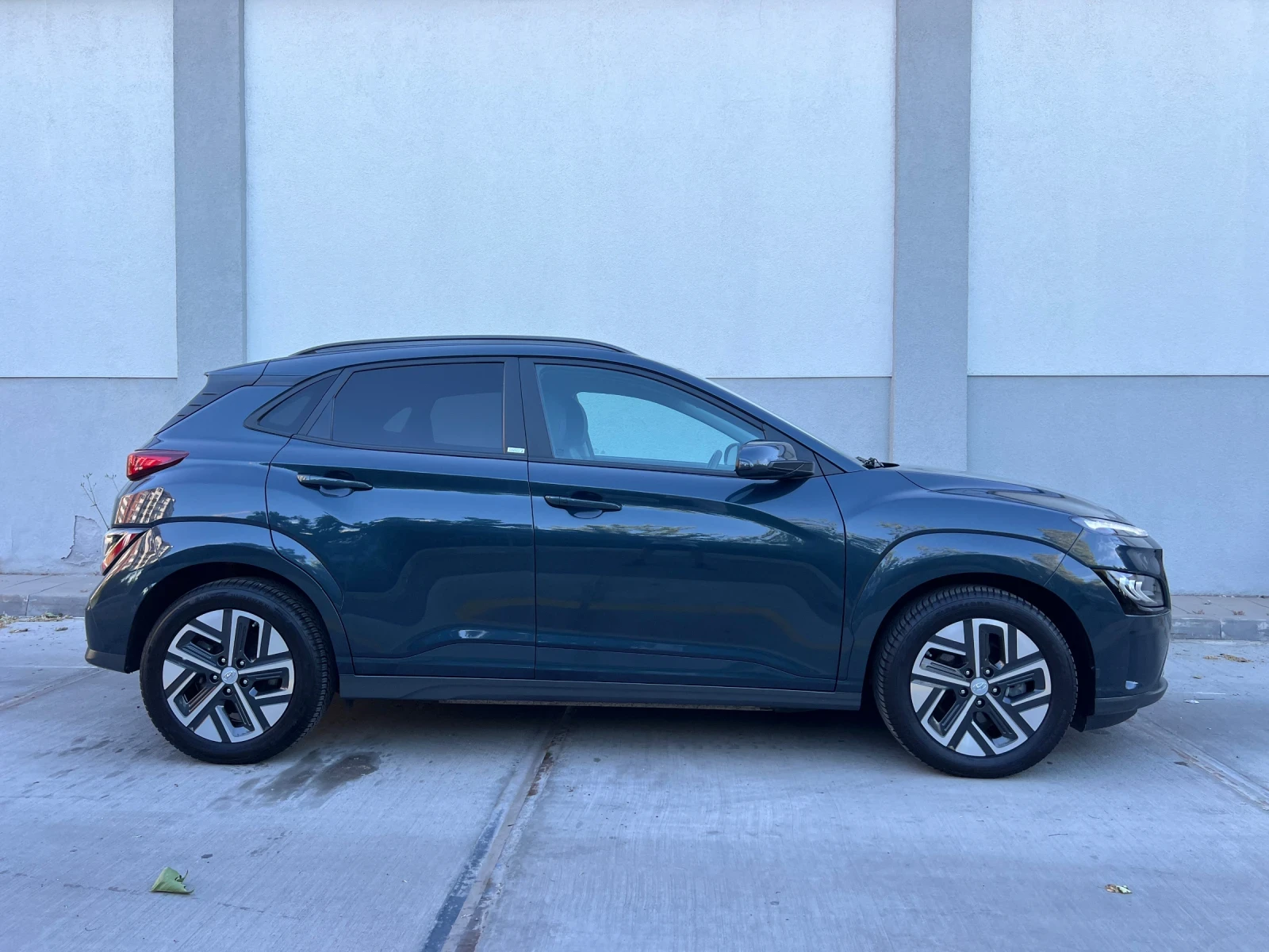 Hyundai Kona 64kWh* АБСОЛЮТЕН ТОП..!!52474км.!!, снимка 6 - Автомобили и джипове - 54722700