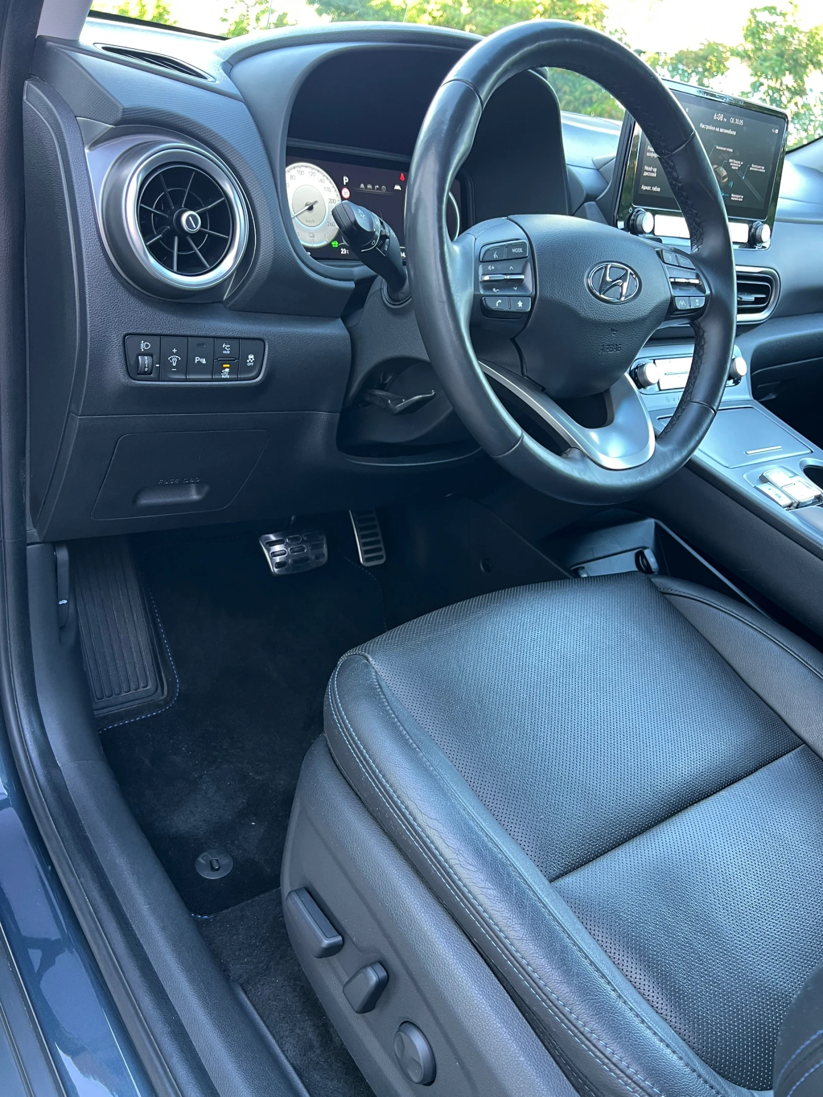 Hyundai Kona 64kWh* АБСОЛЮТЕН ТОП..!!52474км.!!, снимка 13 - Автомобили и джипове - 54722700