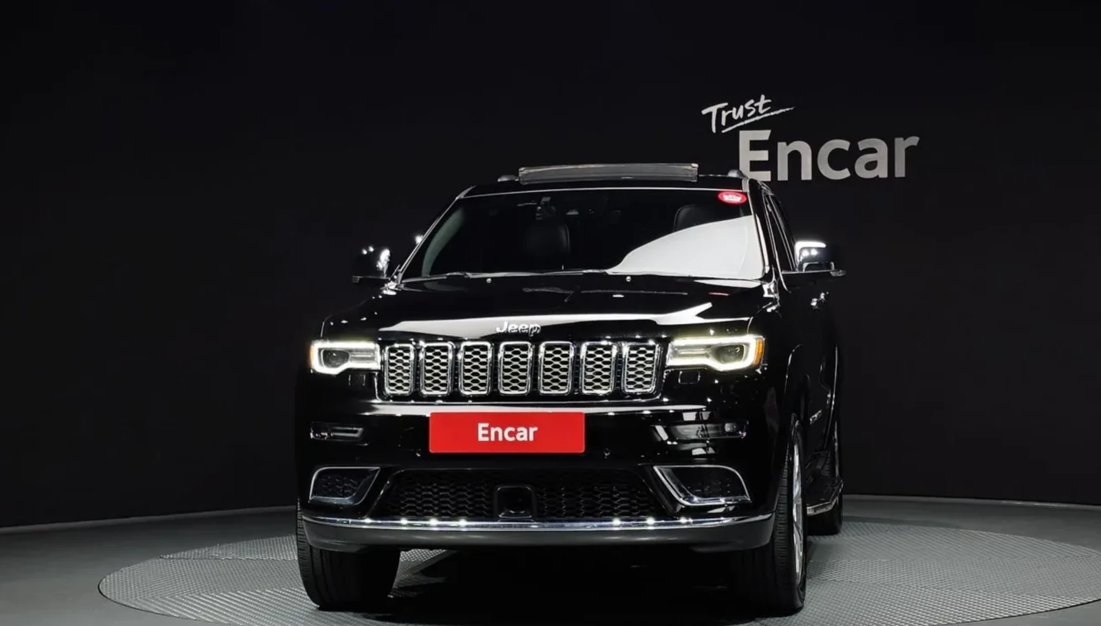 Jeep Grand cherokee Summit* H/K* Обдух* Pano* Крайна цена* , снимка 2 - Автомобили и джипове - 54751681