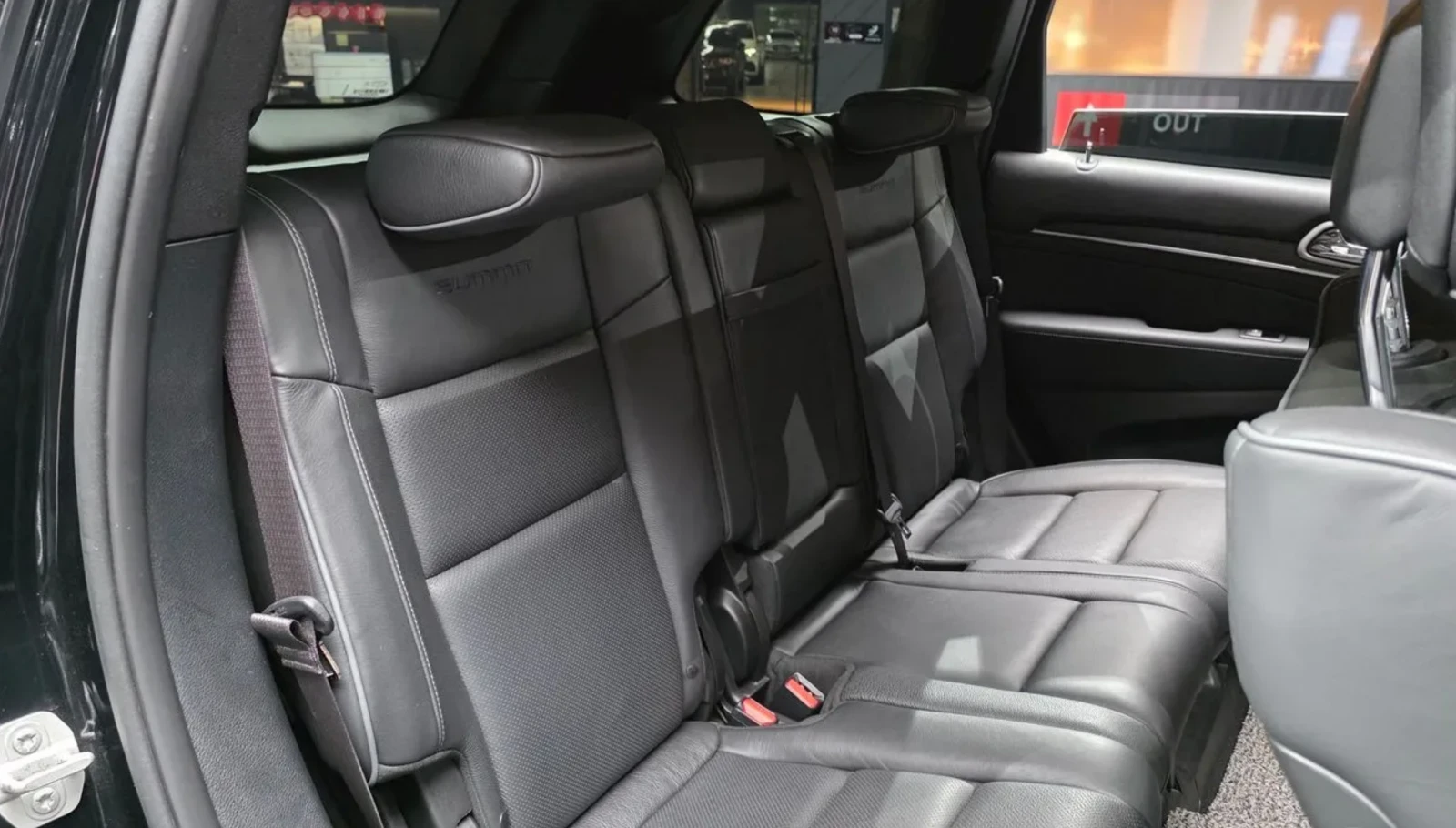 Jeep Grand cherokee Summit* H/K* Обдух* Pano* Крайна цена* , снимка 9 - Автомобили и джипове - 54751681