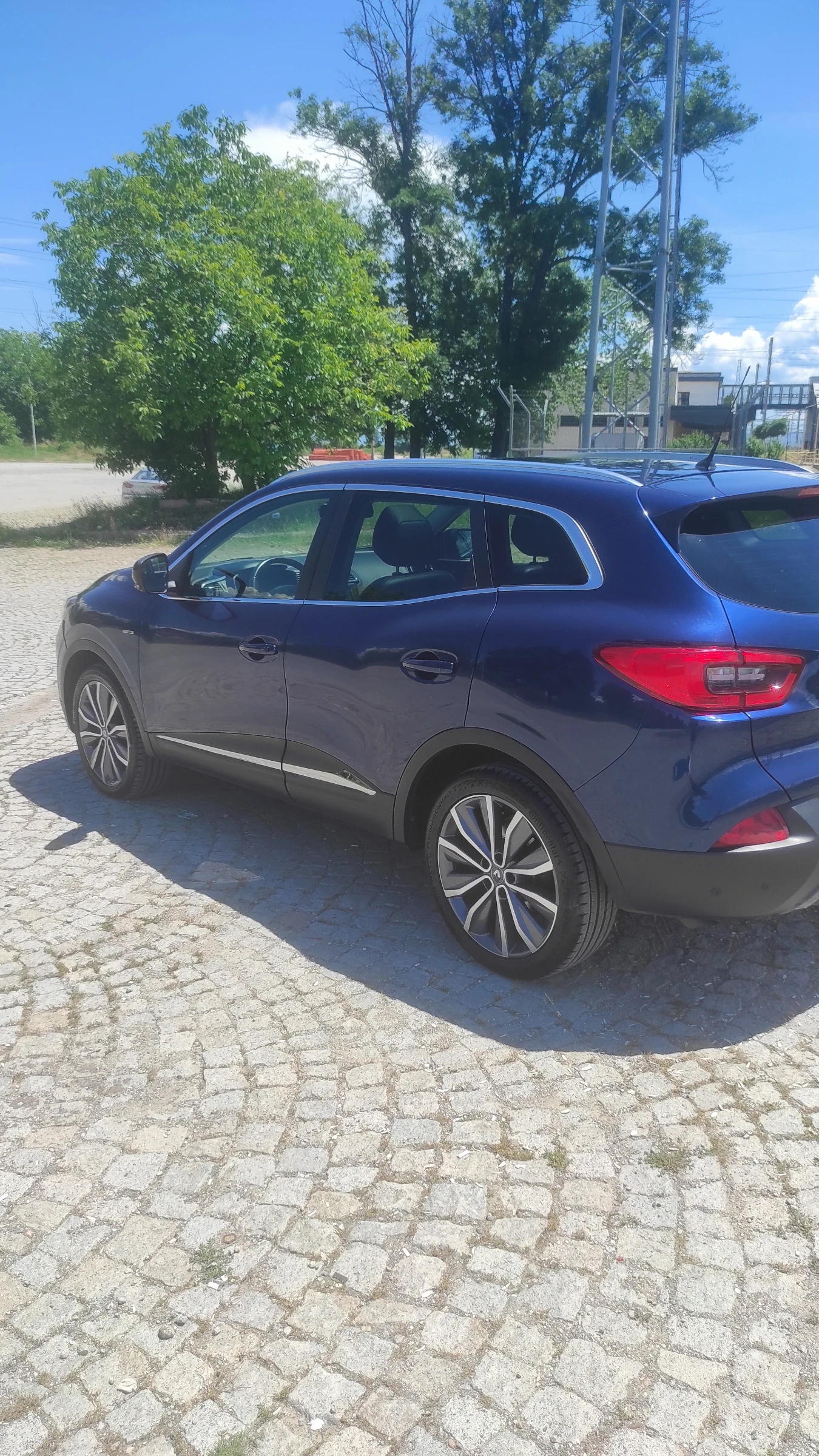Renault Kadjar 1.6 TCe 162 к.с. BOSE, снимка 4 - Автомобили и джипове - 54897899