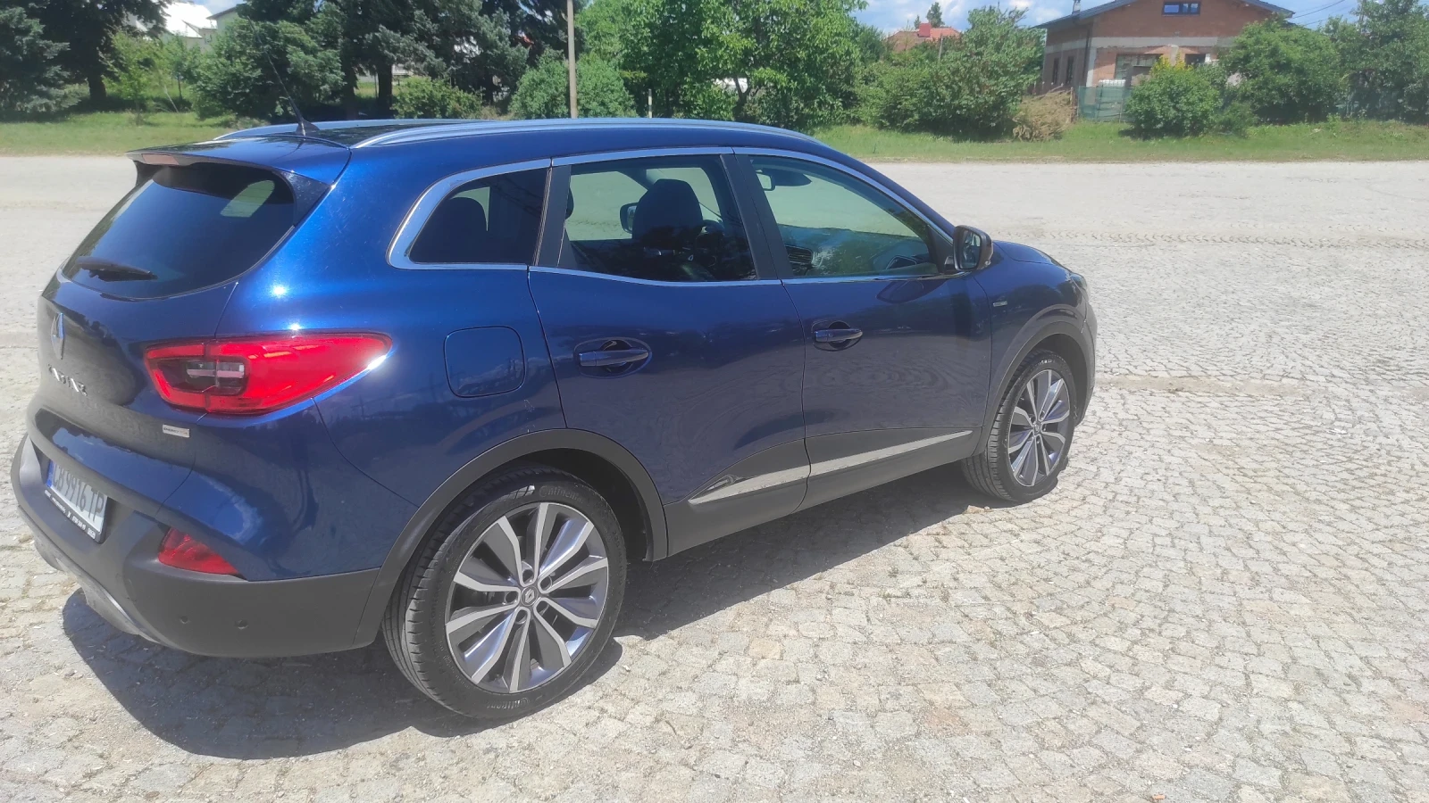Renault Kadjar 1.6 TCe 162 к.с. BOSE, снимка 3 - Автомобили и джипове - 54897899