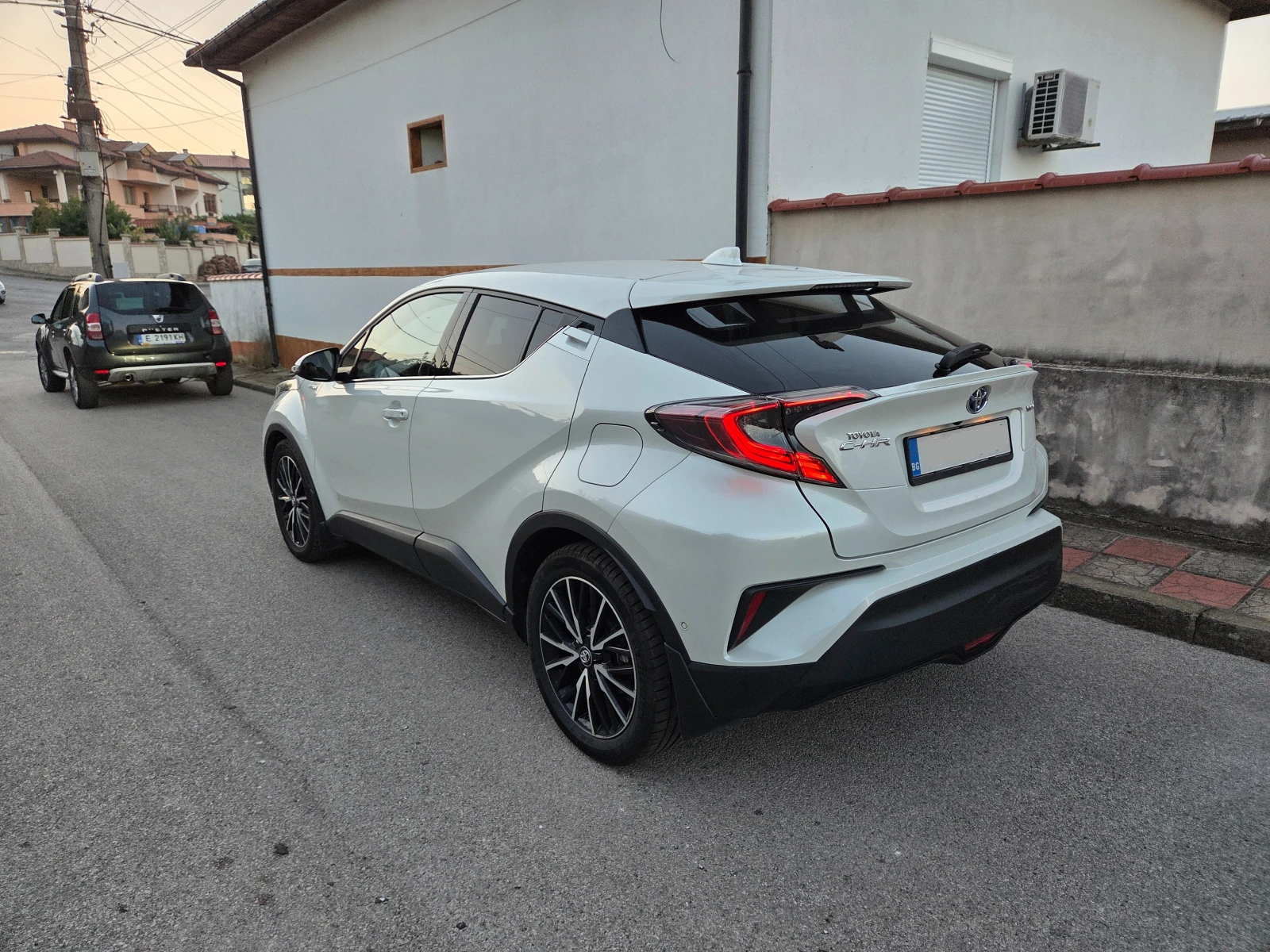Toyota C-HR Classy, снимка 5 - Автомобили и джипове - 56073792