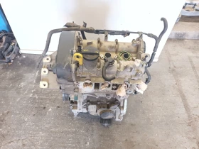 двигател Шкода Фабия 1.0  CHY M