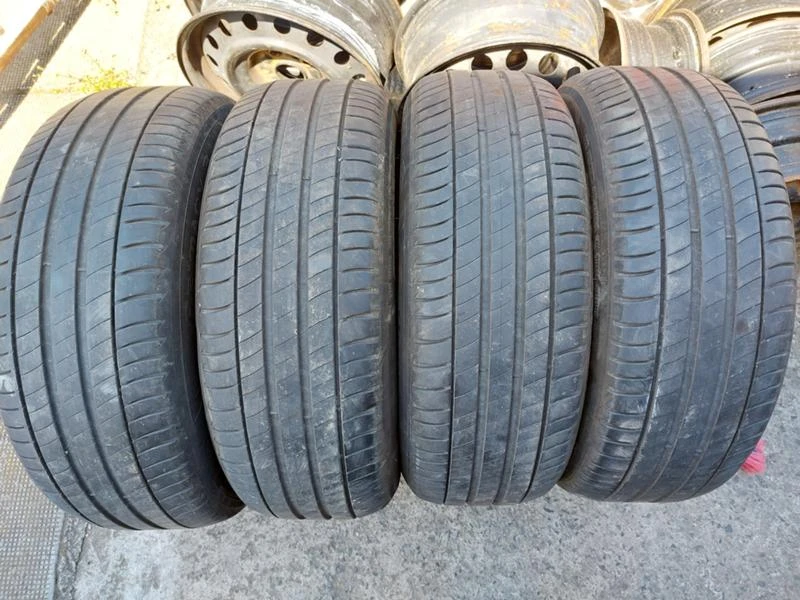 Гуми Летни 215/60R16, снимка 1 - Гуми и джанти - 36802908