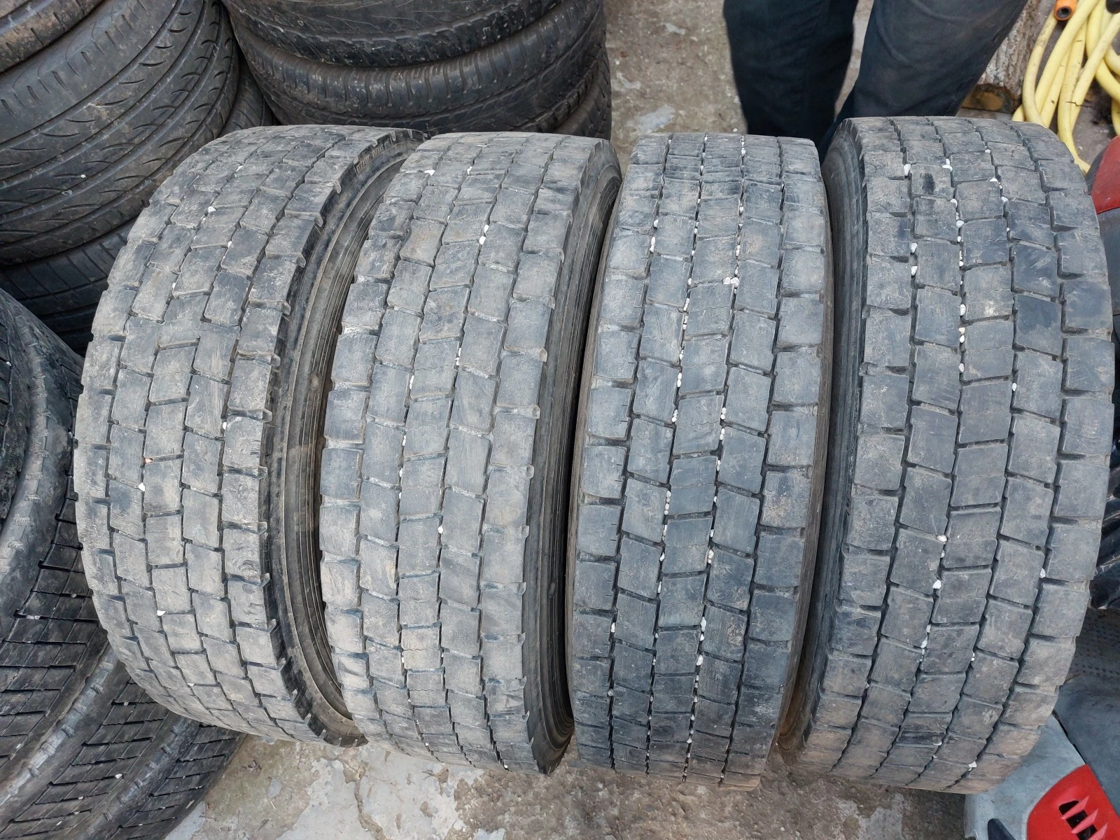 ���� 215/75R17.5 | Mobile.bg � ����������� 1