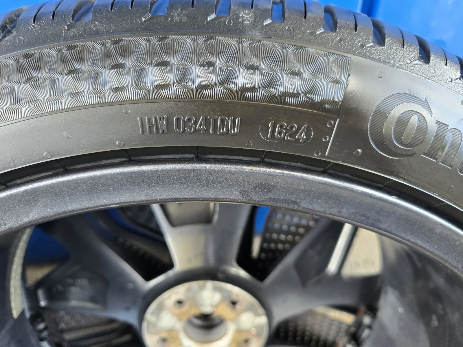 Гуми с джанти Continental 255/40R21, снимка 12 - Гуми и джанти - 54569812