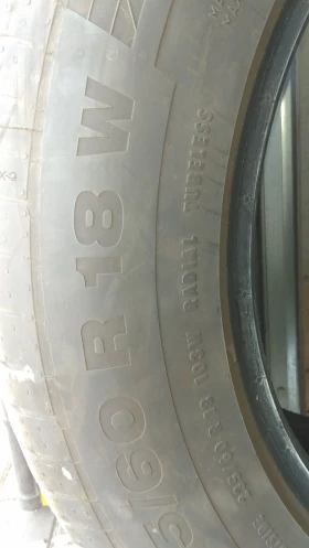 Гуми Летни 235/60R18, снимка 7 - Гуми и джанти - 47092364