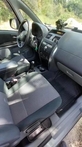 Suzuki SX4, снимка 16
