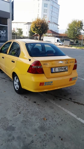 Chevrolet Aveo Седан, снимка 2