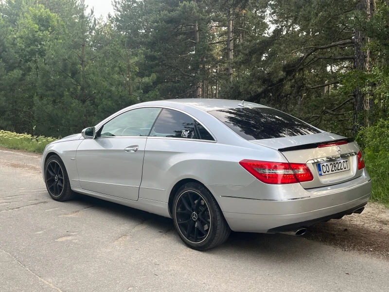 Mercedes-Benz E 350 3.5 CDI, снимка 3 - Автомобили и джипове - 47071118