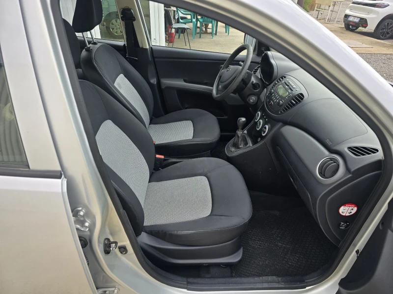 Hyundai I10 1.2 климатик, снимка 9 - Автомобили и джипове - 47235982