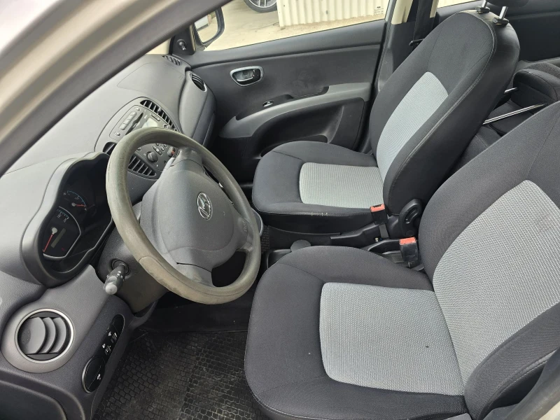 Hyundai I10 1.2 климатик, снимка 8 - Автомобили и джипове - 47235982