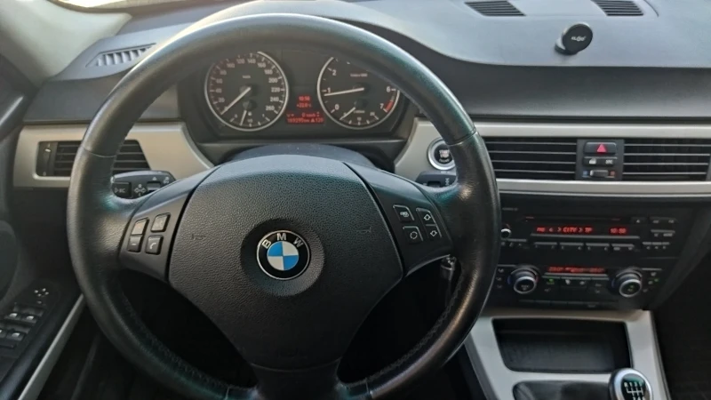 BMW 318 2.0i facelift , снимка 7 - Автомобили и джипове - 47479728