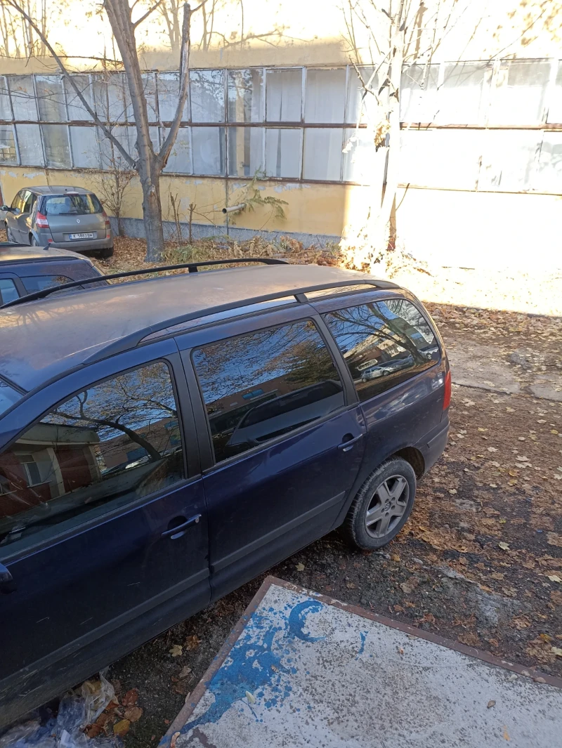 VW Sharan 1.9, снимка 6 - Автомобили и джипове - 48010073