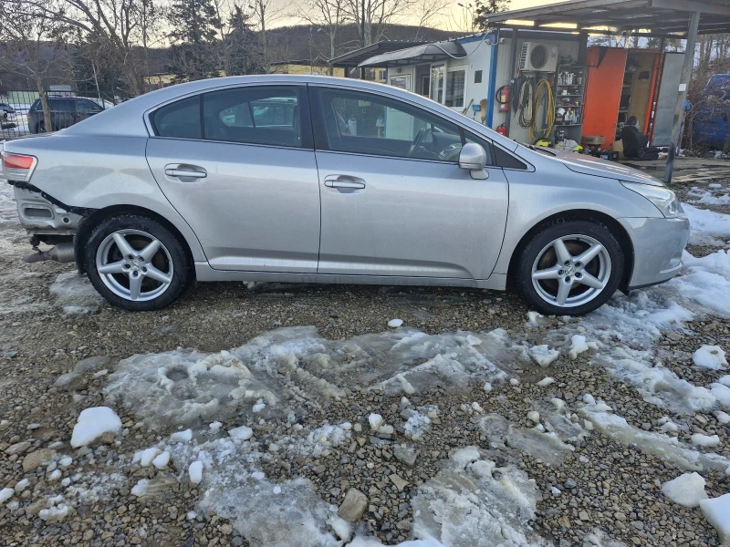 Toyota Avensis 2, 2D4D* 150* AC* NAVI* CAM* TUV* , снимка 6 - Автомобили и джипове - 48603325