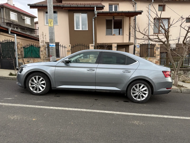 Skoda Superb 1.6 TDI 120кс, снимка 15 - Автомобили и джипове - 49413337