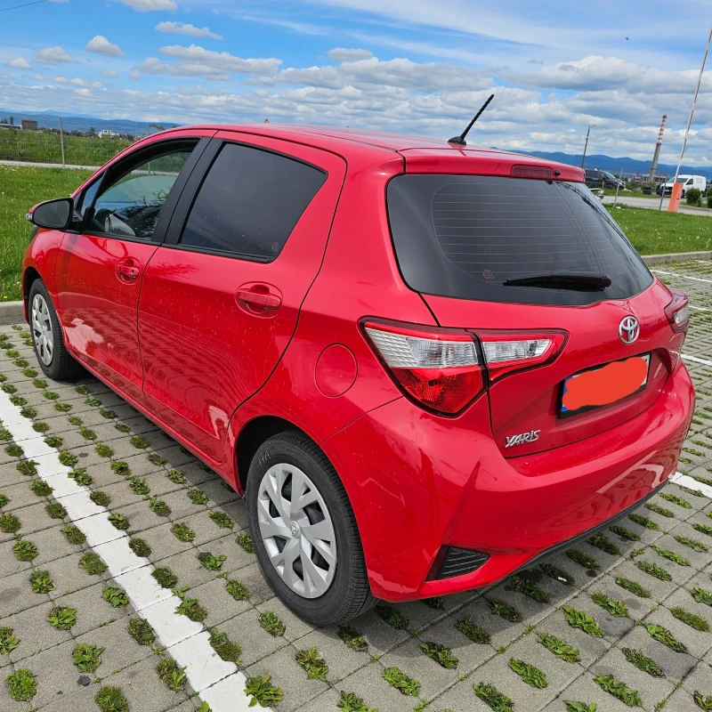 Toyota Yaris 1.5, снимка 3 - Автомобили и джипове - 51963080