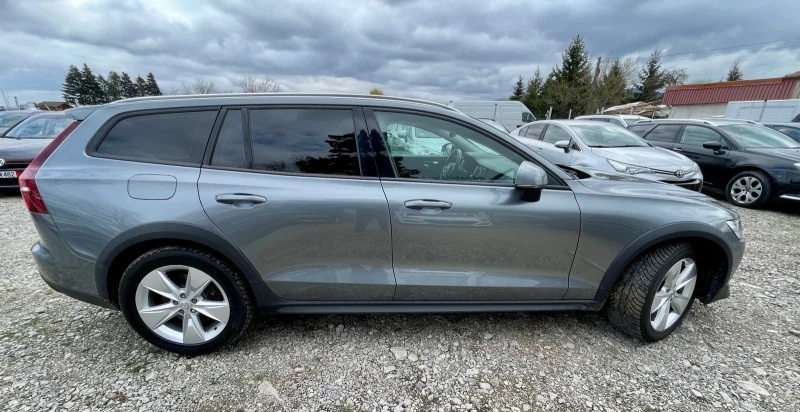 Volvo V60 Cross Country Evro 6 D, снимка 7 - Автомобили и джипове - 49538716