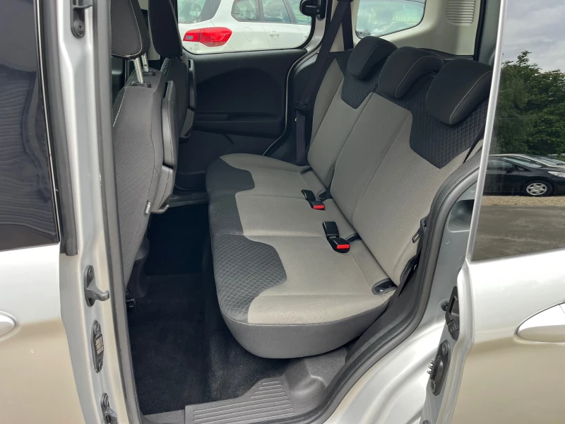 Ford Courier Италия 1.5, снимка 15 - Автомобили и джипове - 50495998