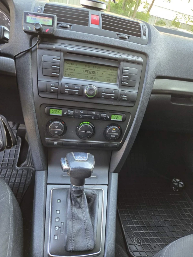 Skoda Octavia, снимка 8 - Автомобили и джипове - 51583814