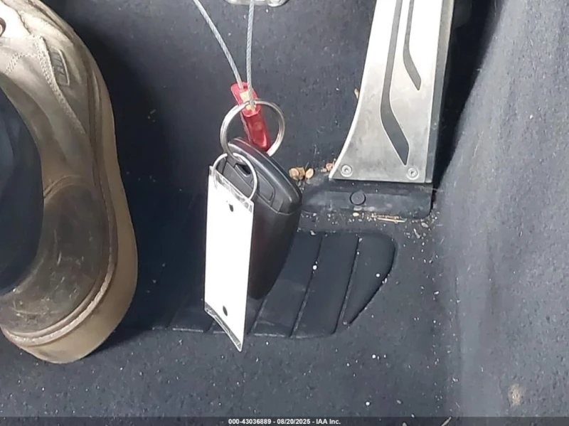 BMW M4 * CARFAX * БЕЗ ПЪРВОНАЧАЛНА ВНОСКА, снимка 11 - Автомобили и джипове - 52637459