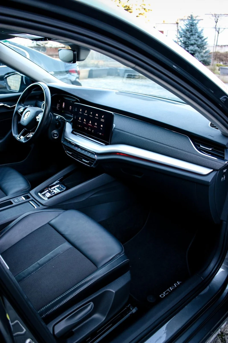 Skoda Octavia 2.0 TDI Automatic_DSG Digital_Cockpit, снимка 13 - Автомобили и джипове - 52774929