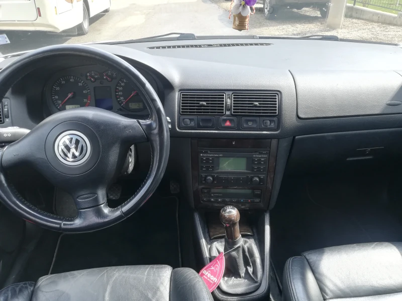 VW Golf, снимка 7 - Автомобили и джипове - 52882272