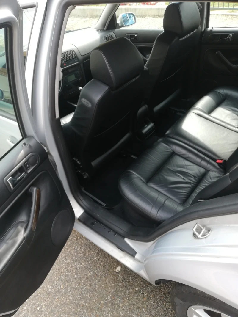 VW Golf, снимка 6 - Автомобили и джипове - 52882272