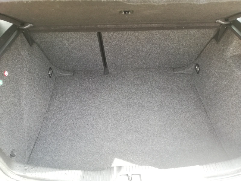 VW Golf, снимка 9 - Автомобили и джипове - 52882272