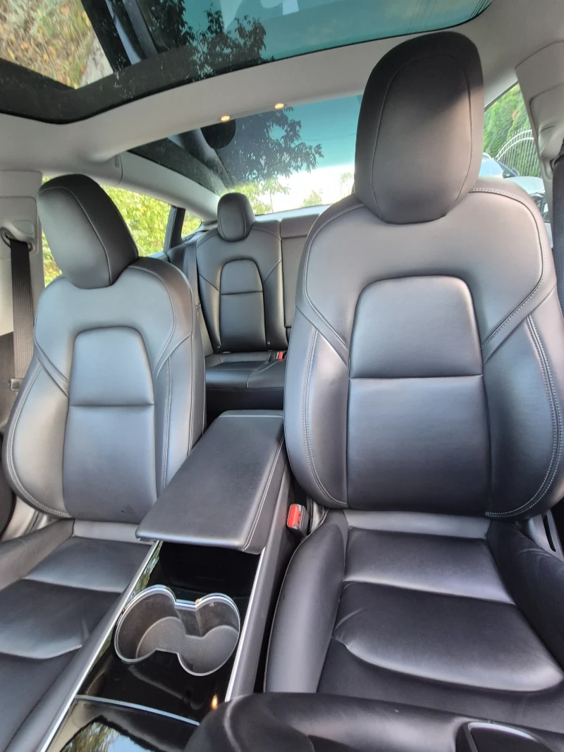 Tesla Model 3 Performance, снимка 12 - Автомобили и джипове - 53144438