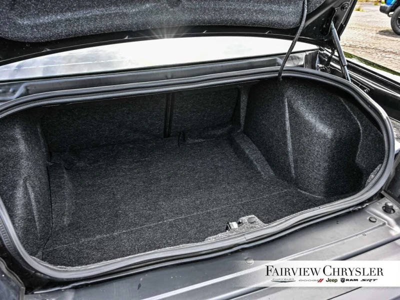 Dodge Challenger R/T RWD * CARFAX * АвтоКредит* (ЦЕНА ДО БГ), снимка 6 - Автомобили и джипове - 53297342