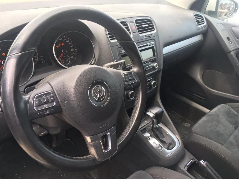 VW Golf 1.4TSI, снимка 13 - Автомобили и джипове - 28112912