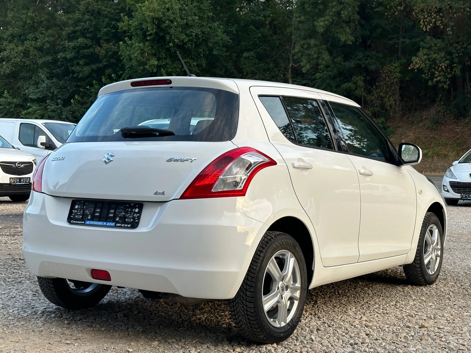 Suzuki Swift FACE* 4x4* 1.2BENZIN* EVRO6 - изображение 6