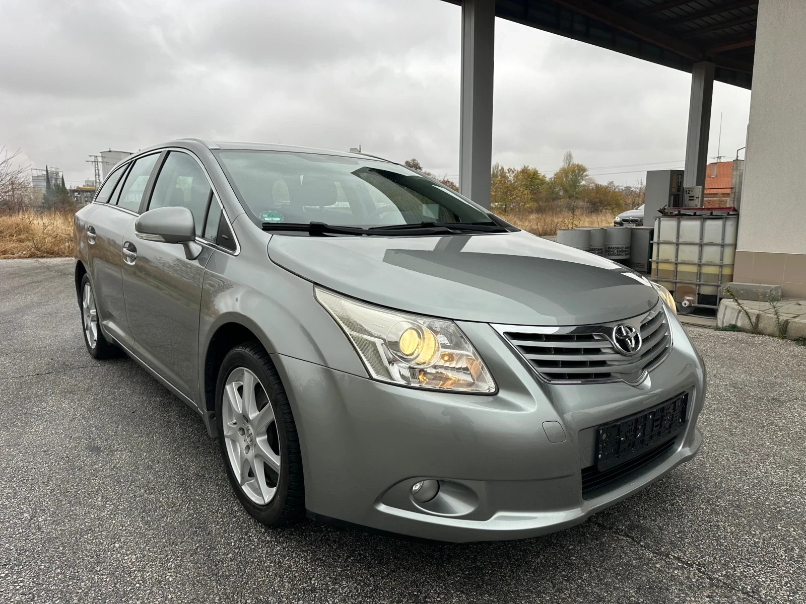 Toyota Avensis 2.0D4d/126кс/Навигация/Камера/Климатроник/Германия - изображение 3