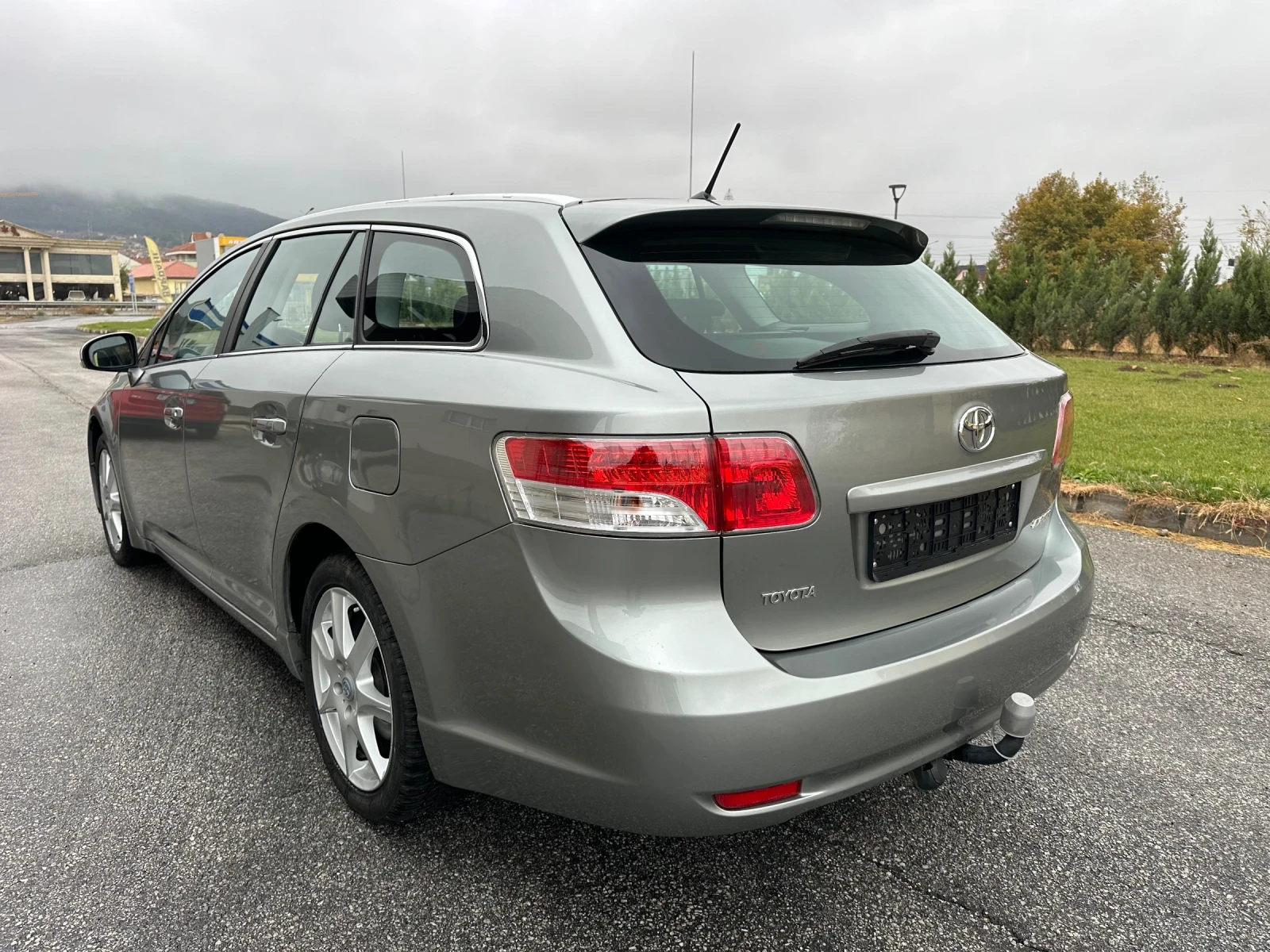 Toyota Avensis 2.0D4d/126кс/Навигация/Камера/Климатроник/Германия - изображение 5