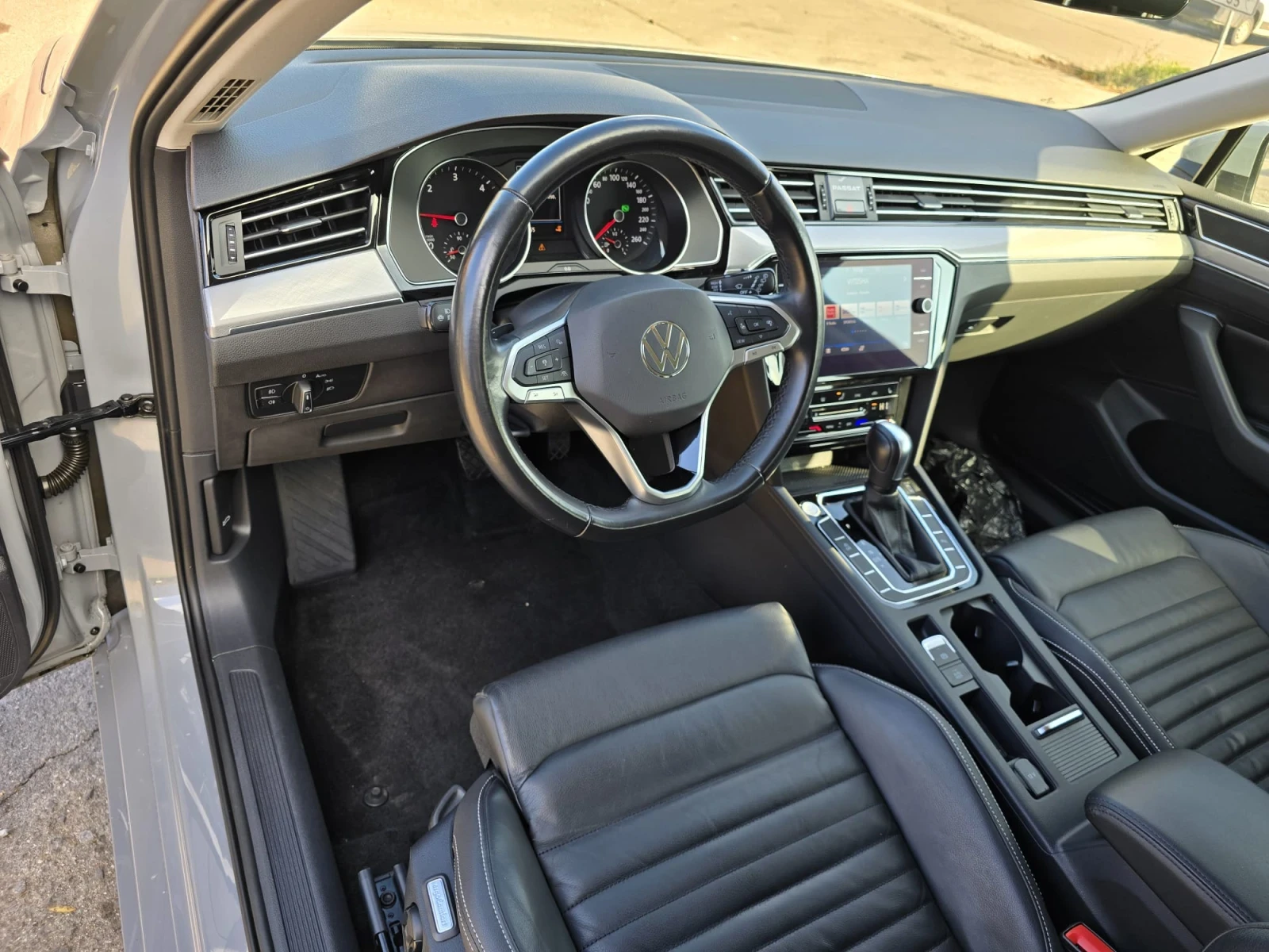 VW Passat 2.0 TDI 150k.c UNIKAT ITALIA  - изображение 10