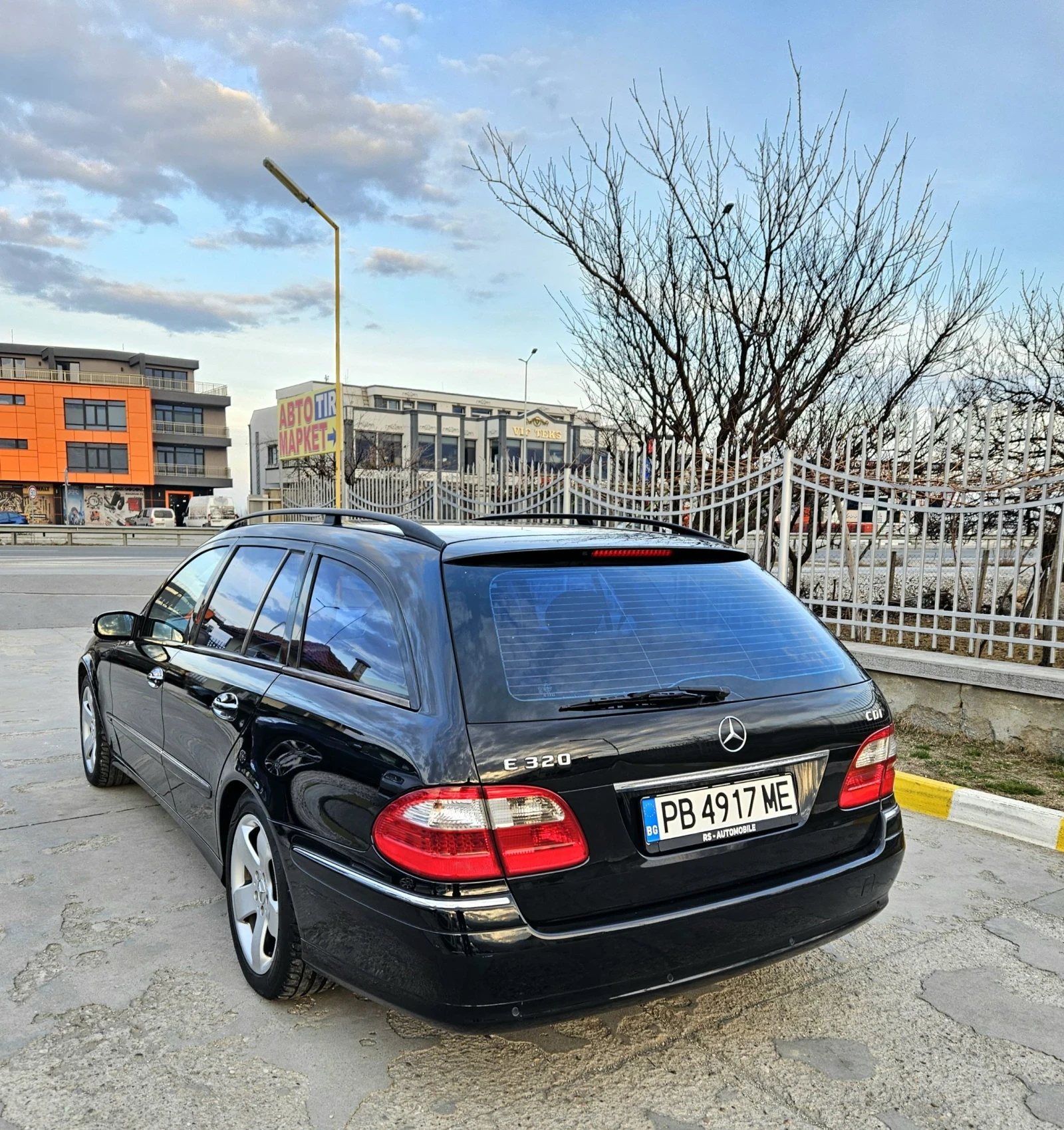 Mercedes-Benz E 320 Avantgarde - изображение 4