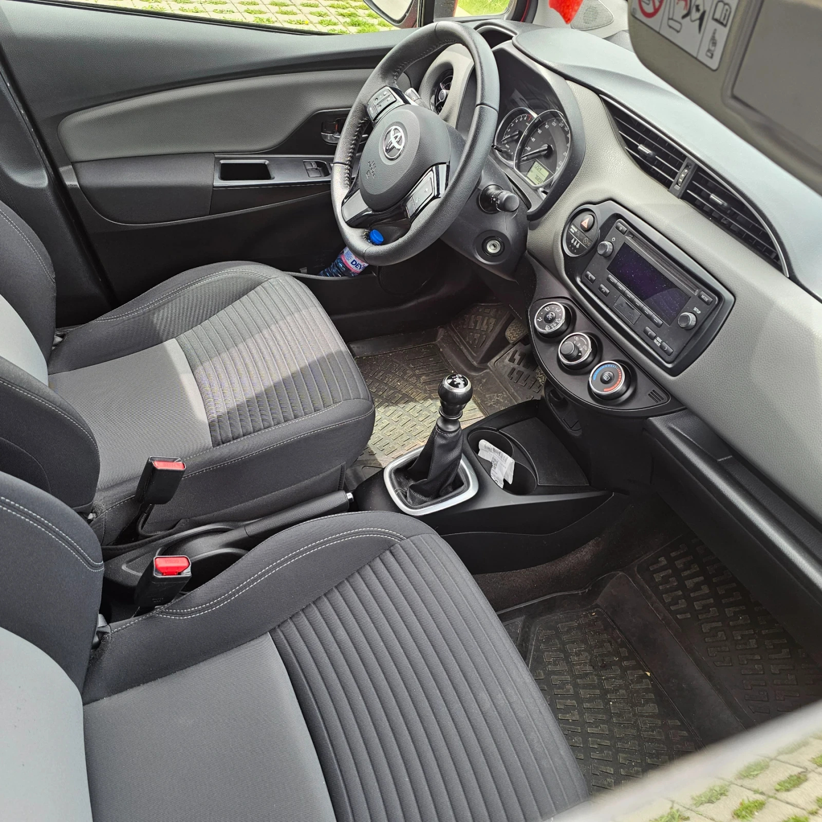 Toyota Yaris 1.5 | Mobile.bg — изображение 11