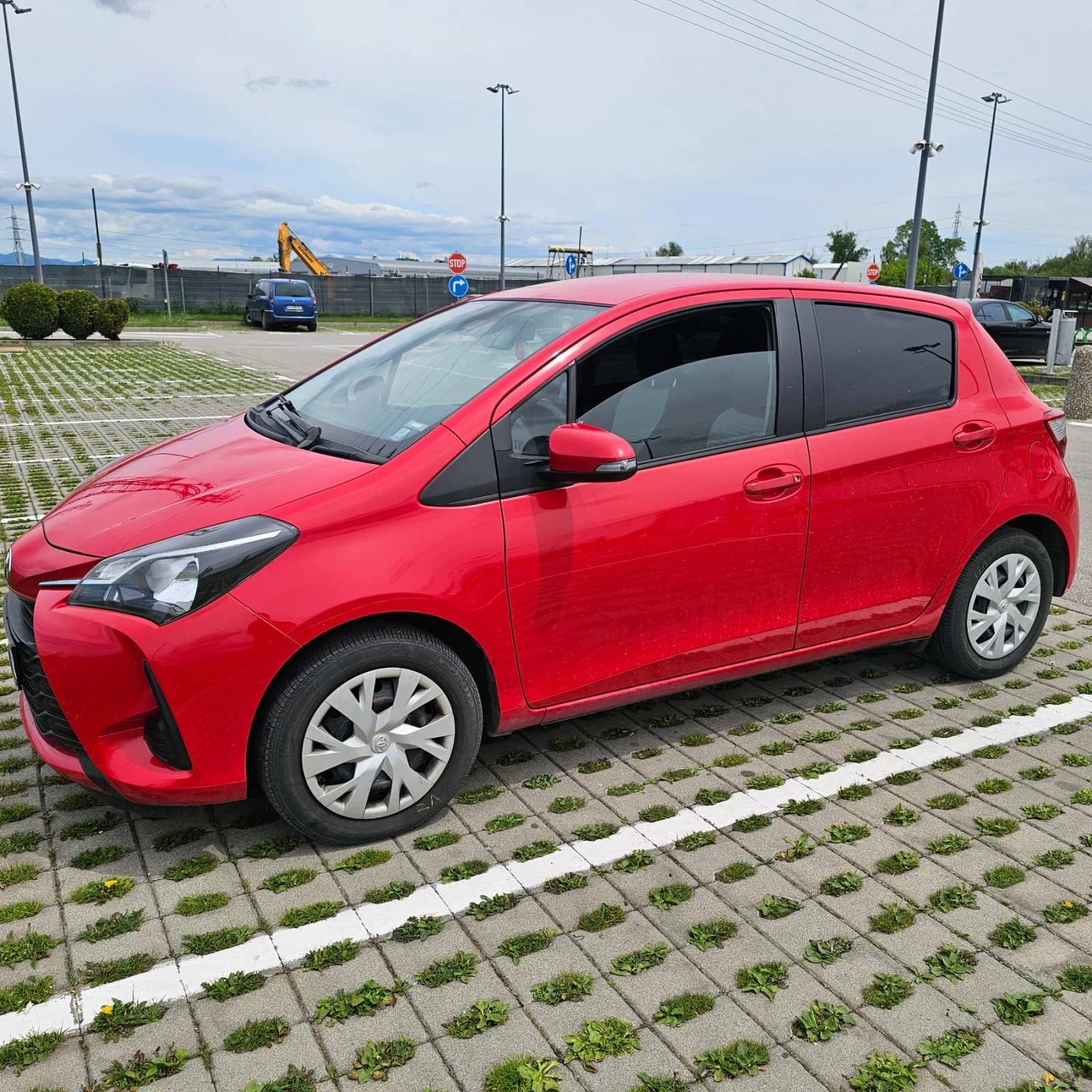 Toyota Yaris 1.5 - изображение 8